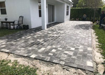 Paver-Installer